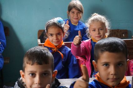 Educating pupils to counter barbarism - Emergency aid for children to ensure their survival